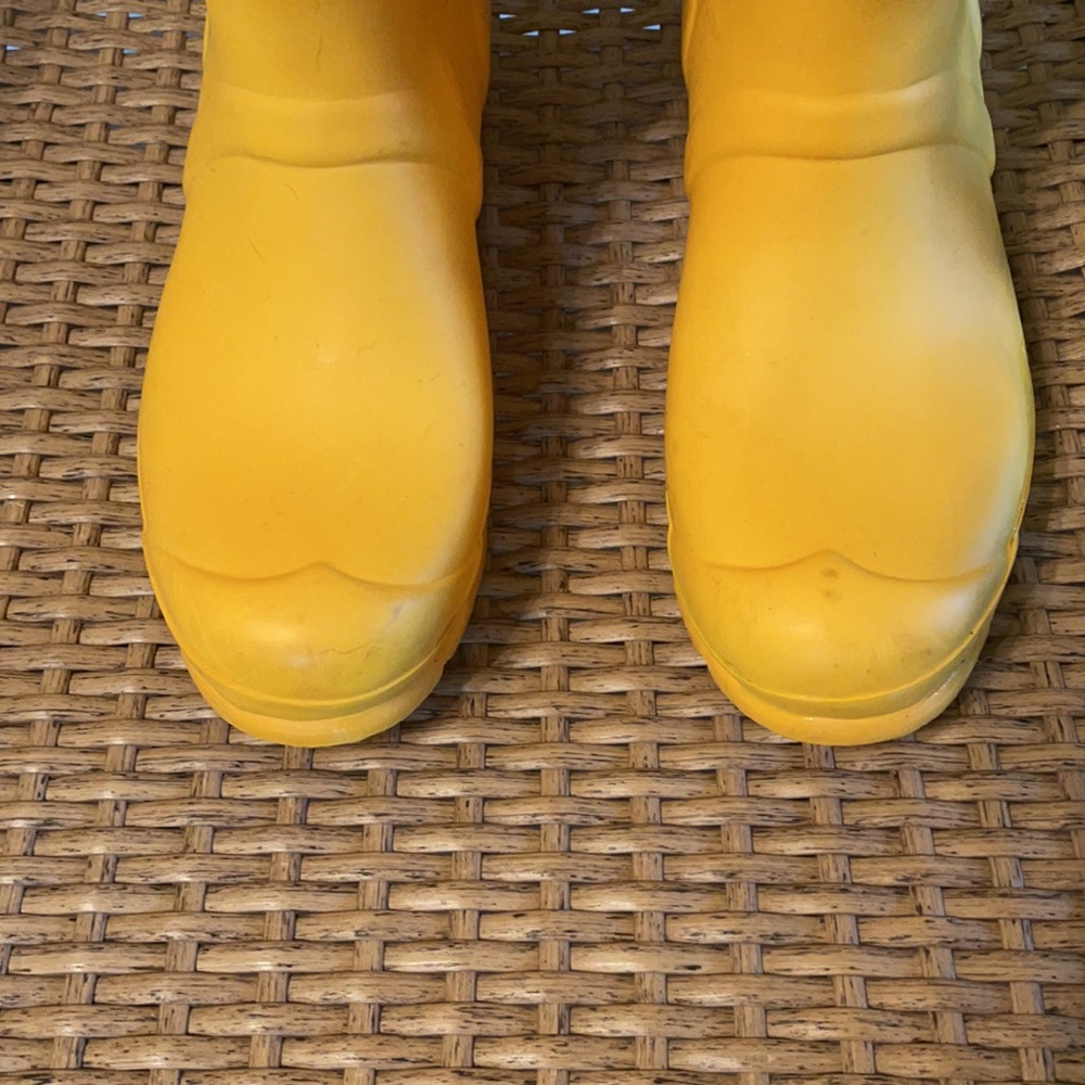 hunter rain boots - Picture 2 of 4